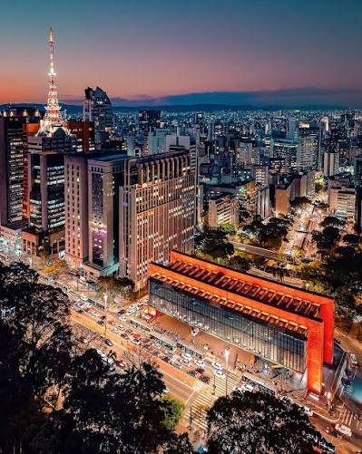 Avenida Paulista e MASP a San Paolo, Brasile