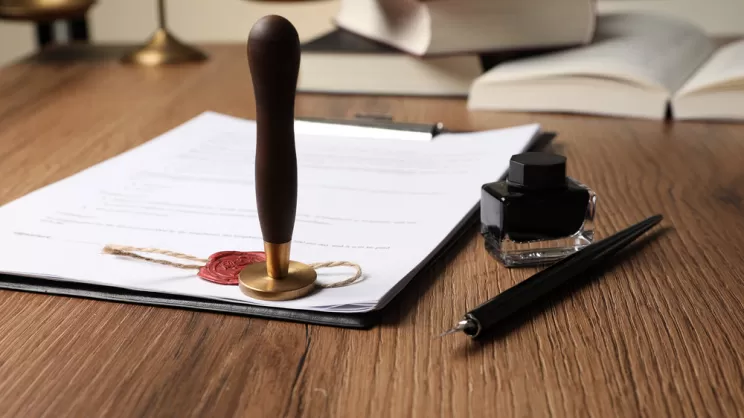 Atti notarili e documenti ufficiali.